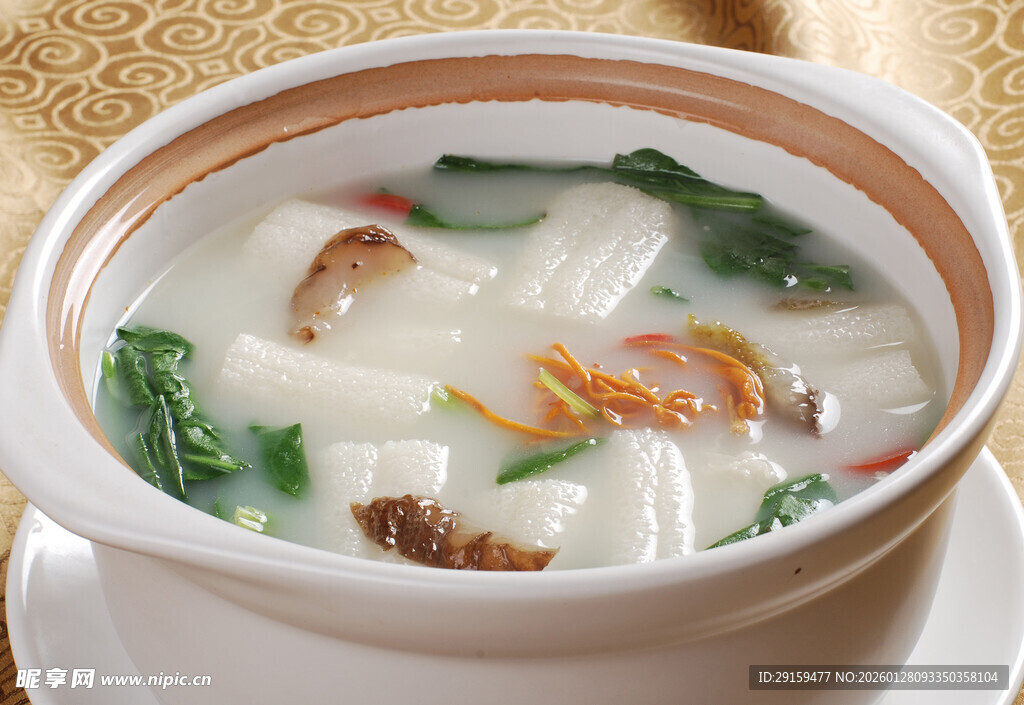 美味菌菇蔬菜汤