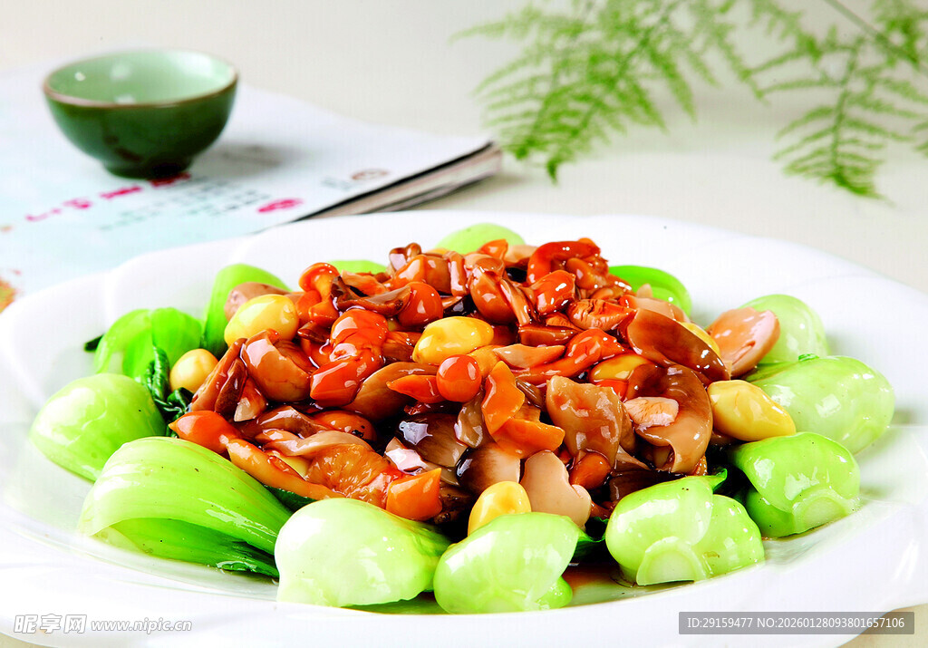 香菇油菜美食摆盘