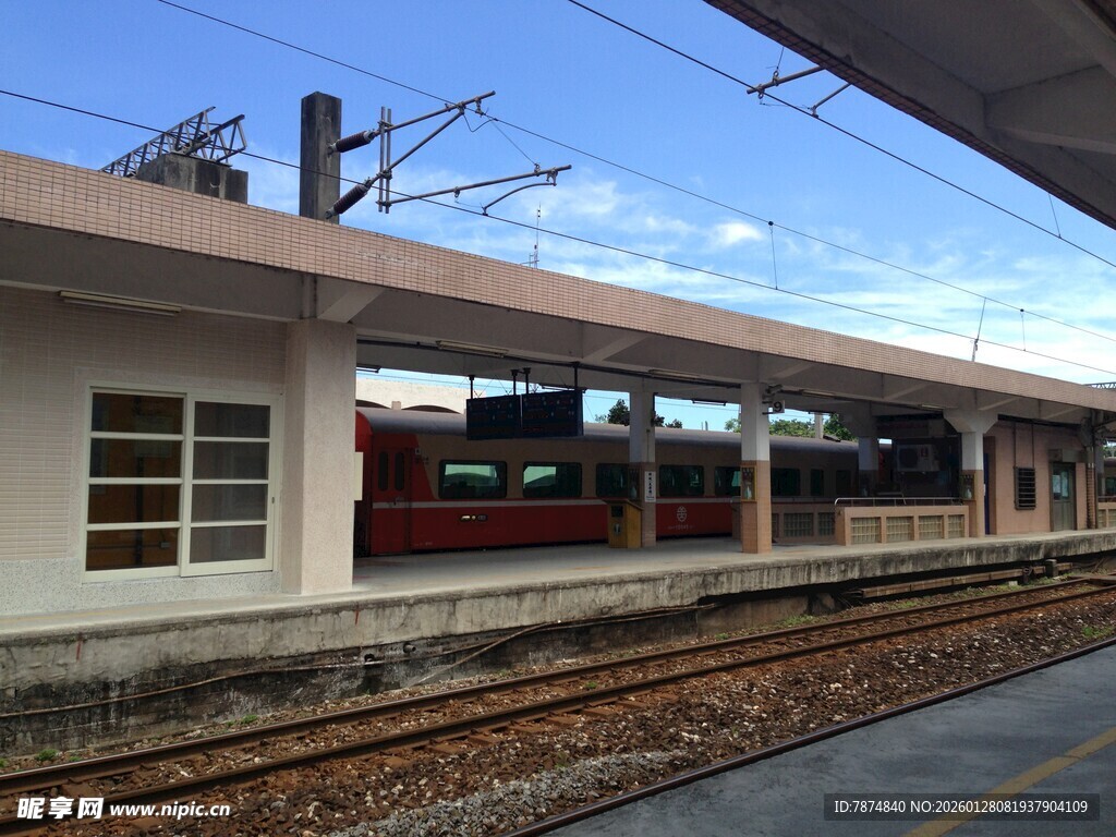 火车站台场景