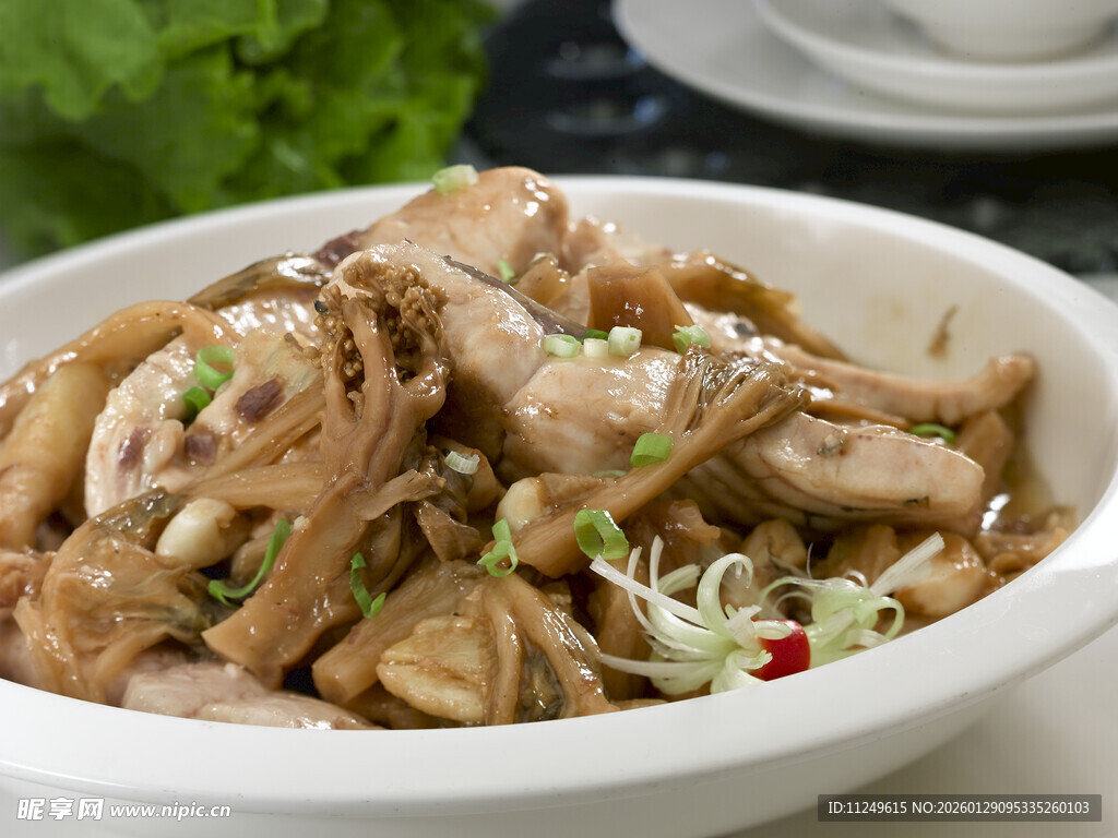 惠州梅菜心生焖草鱼