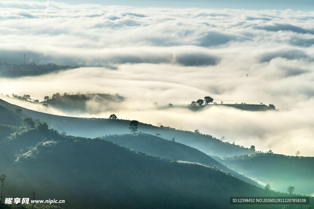 山间云海美景