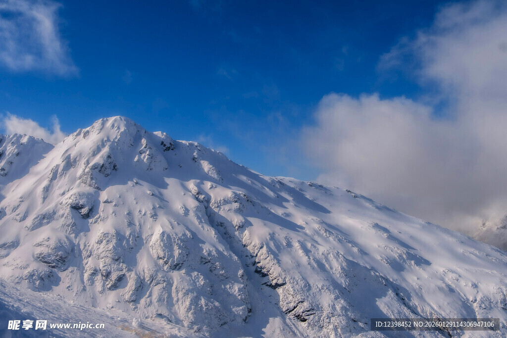 壮丽雪山美景