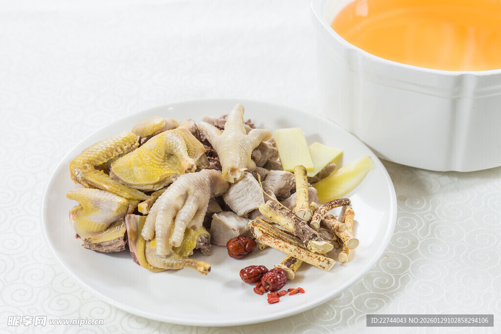 五指毛桃炖老鸽