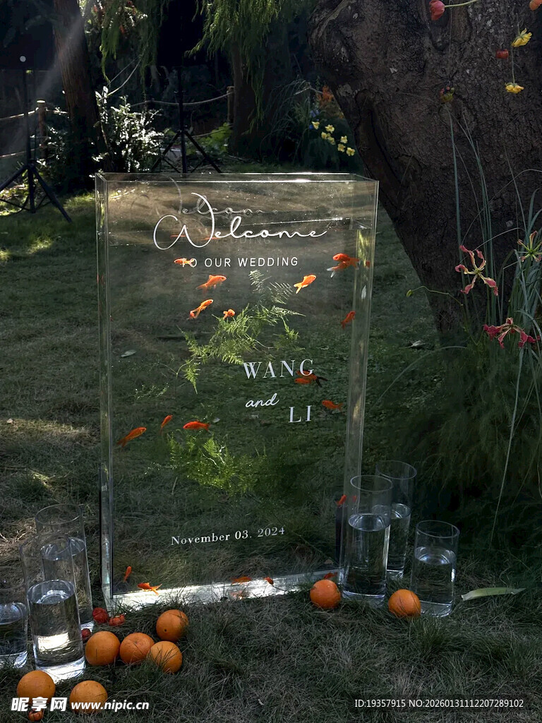 玻璃箱指示牌引导标识