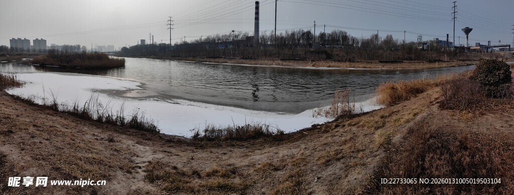冬日河畔风景