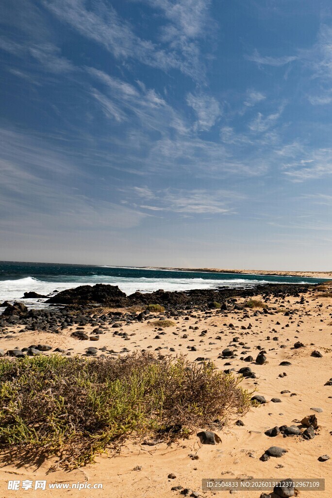 海岸风光 沙滩与海浪之景