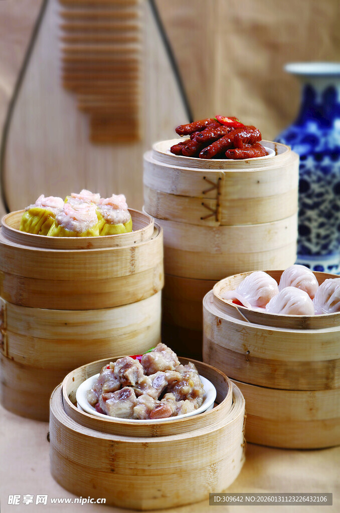 多样美味中式蒸笼点心