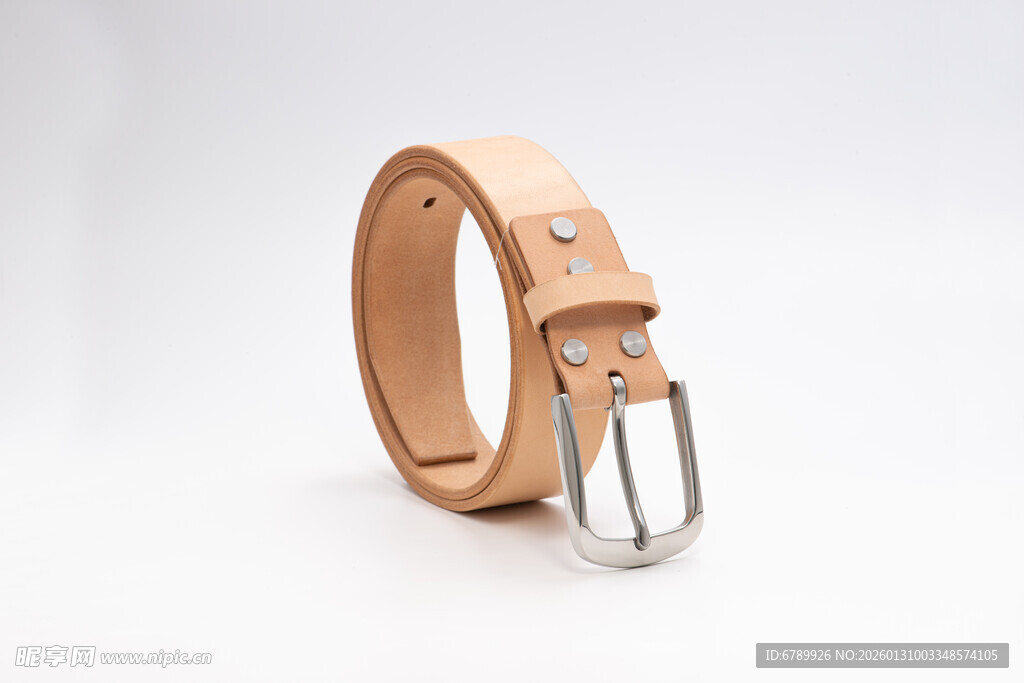 简约棕色皮带