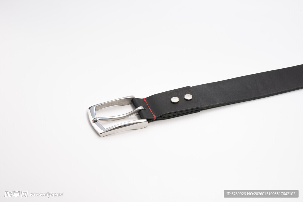 简约黑色皮带