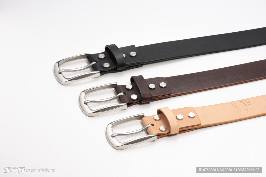 多款时尚皮带展示
