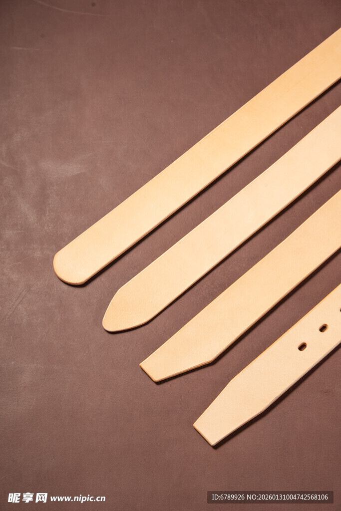 米色皮带条展示