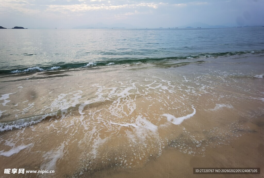 海边沙滩海浪美景