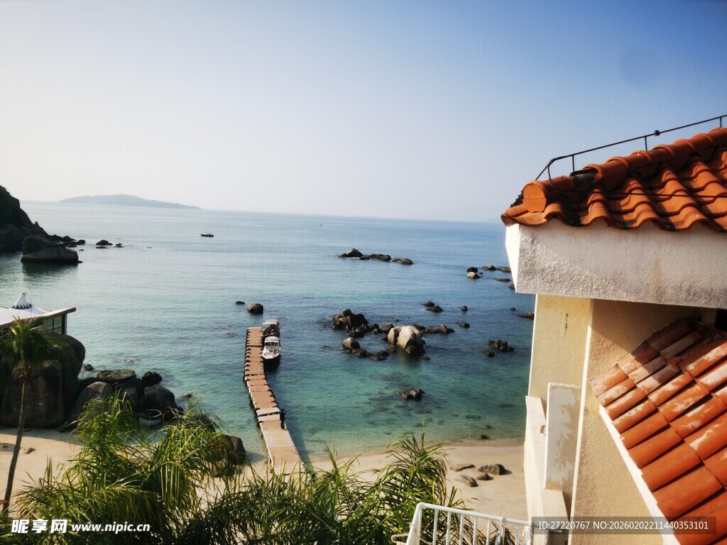 海边房屋俯瞰美丽海景