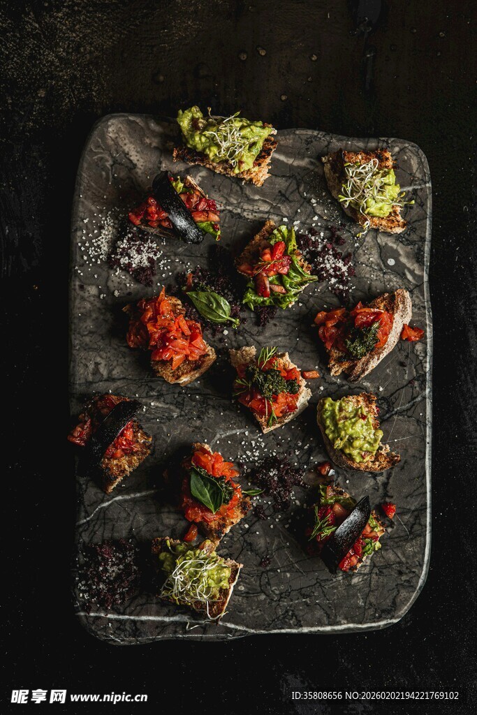 美味多彩烤物拼盘