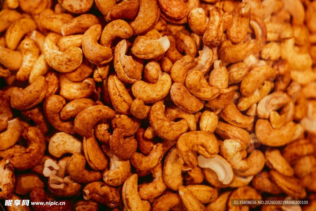 饱满香脆的腰果