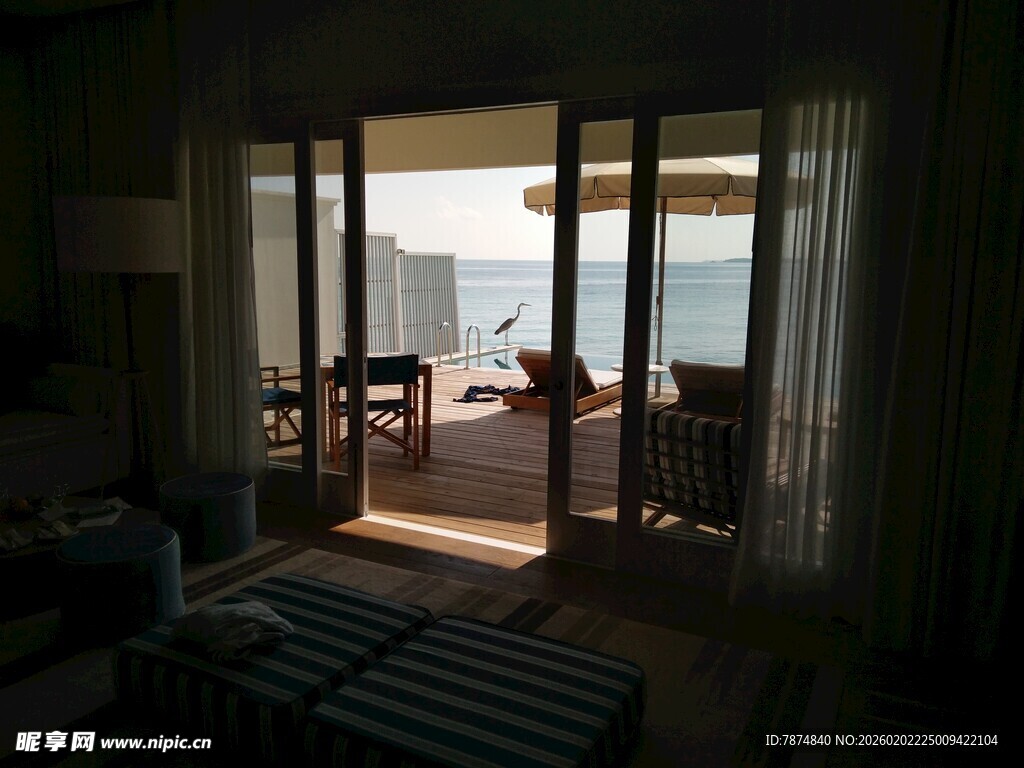 海景房内景 窗外风光迷人
