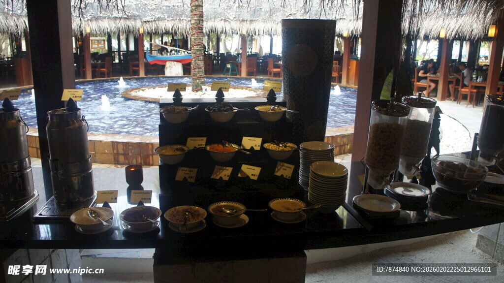 室内陈列的多样物品