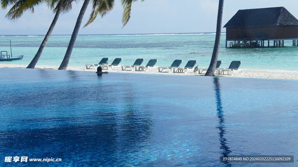 马尔代夫海景泳池风光