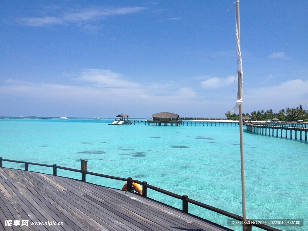 马尔代夫绝美水上栈桥风光