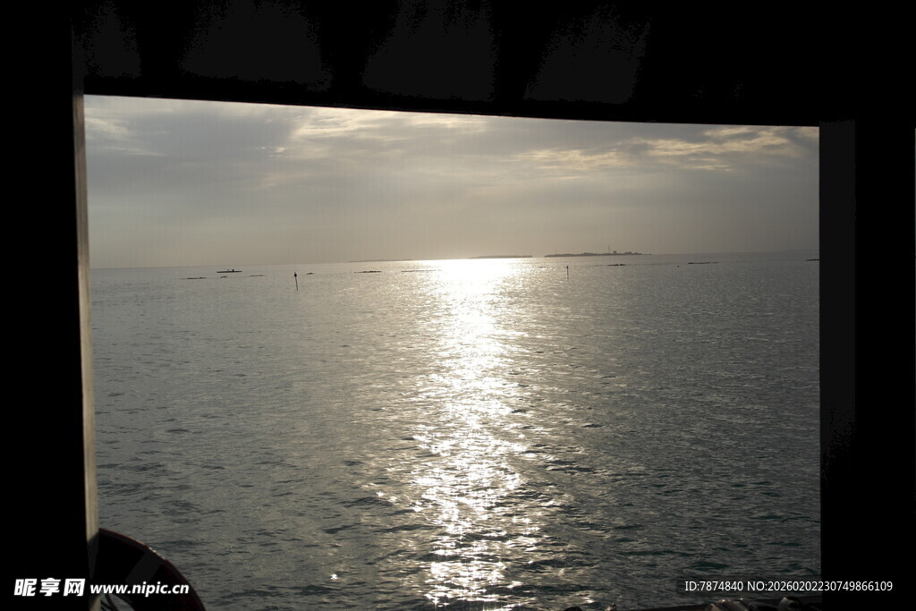 海上落日余晖美景