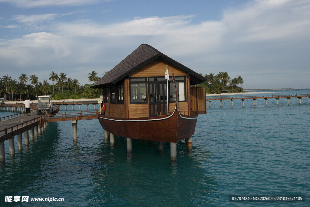 马尔代夫水上木屋 海岛静谧风光