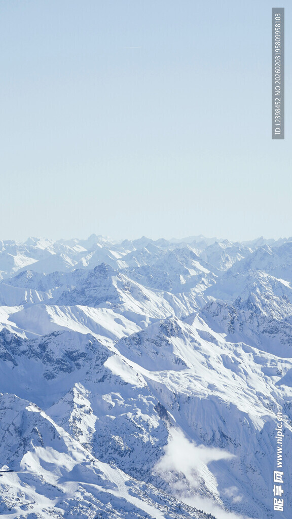 壮丽雪山景观
