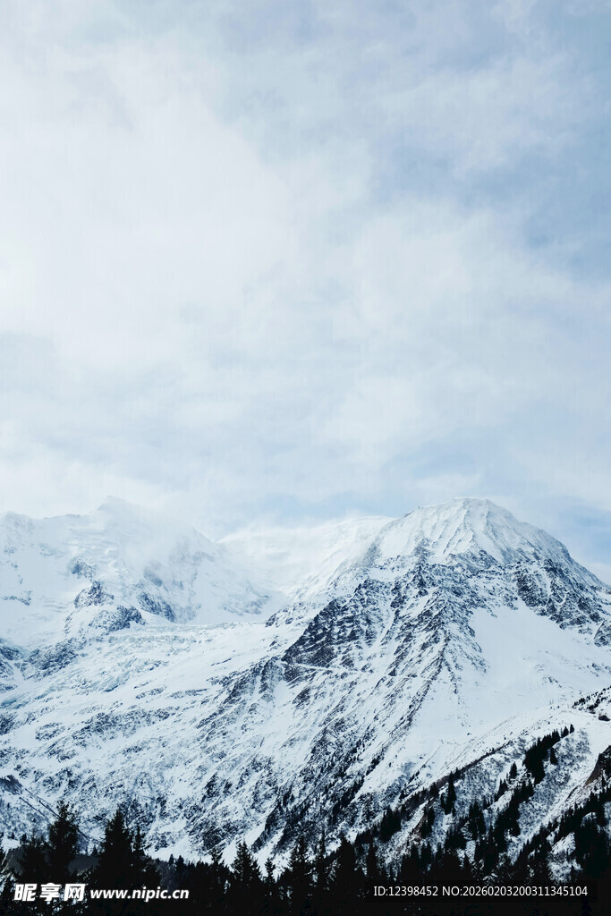 壮丽雪山风景