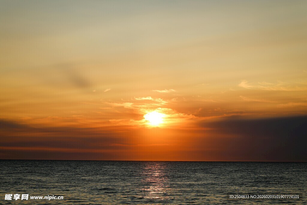 海上日落美景