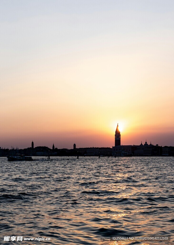 海上日落美景