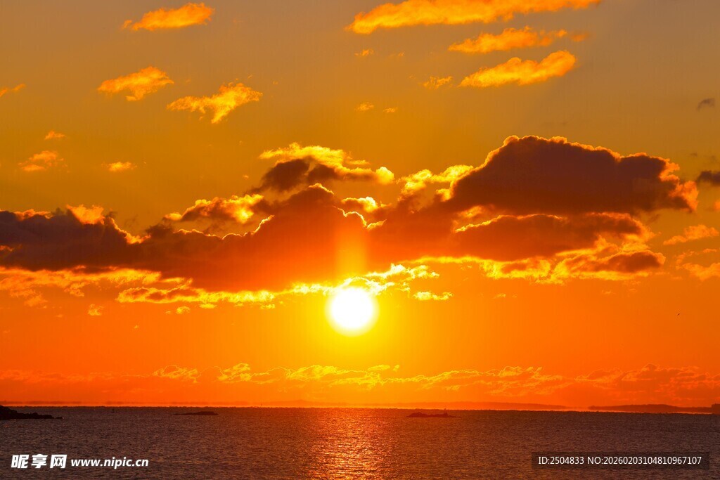 海上壮丽夕阳美景