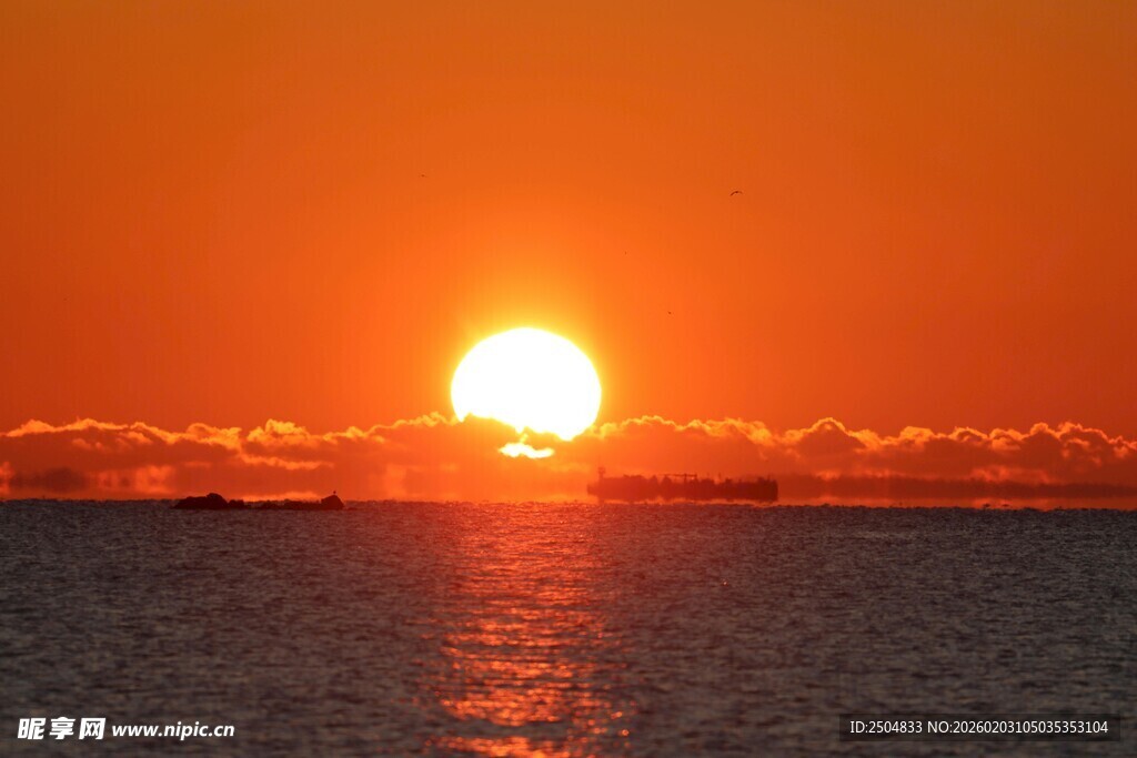 海上落日美景