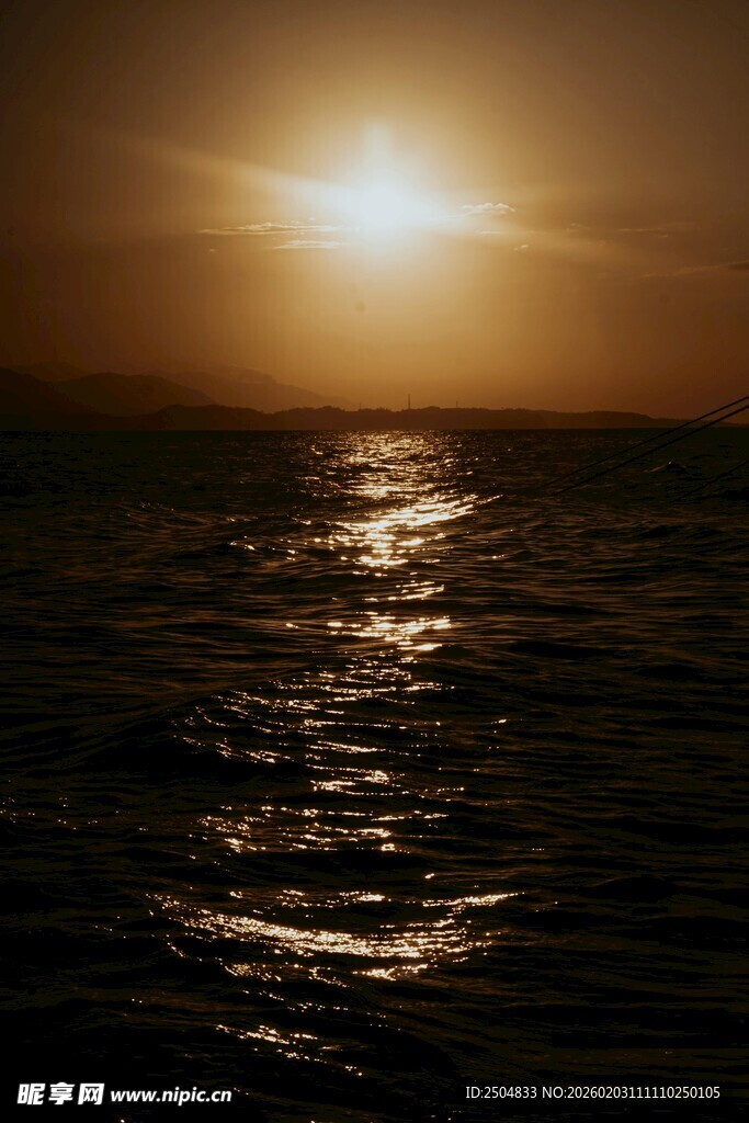 海上落日余晖美景