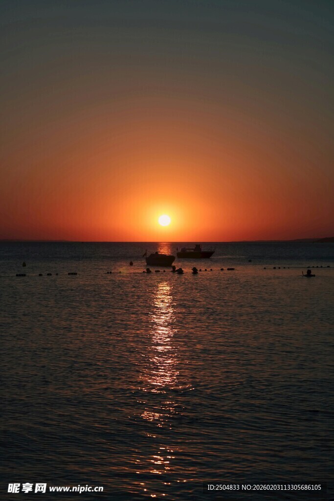 海上日落美景