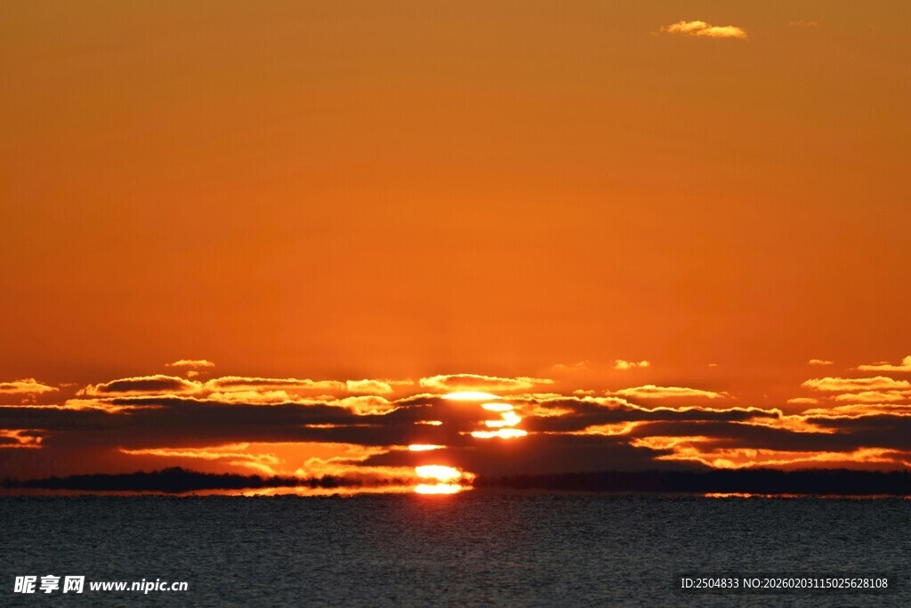 海上壮丽日落美景