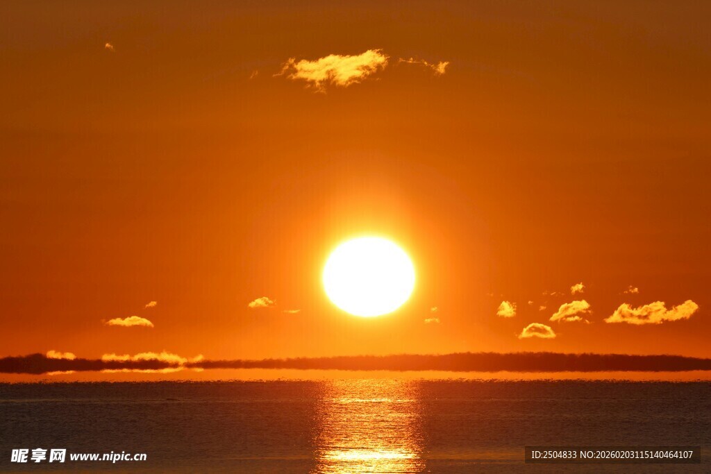 海上落日美景