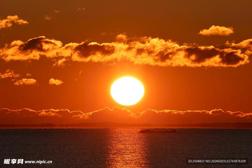 海上落日美景