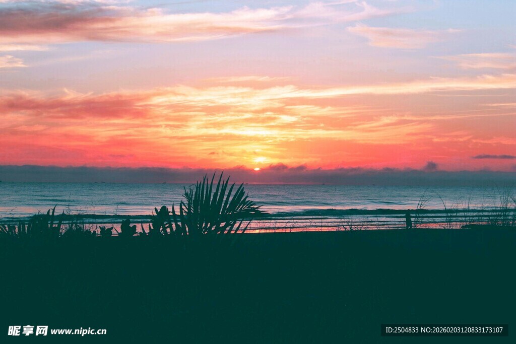 海边绝美日落风景