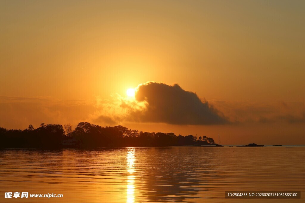 海上落日美景