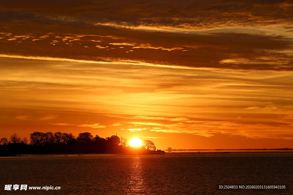 海上壮丽日落美景