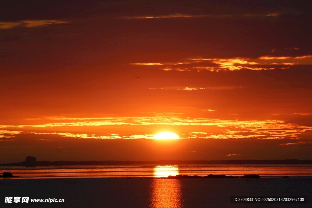 海上壮丽日落美景