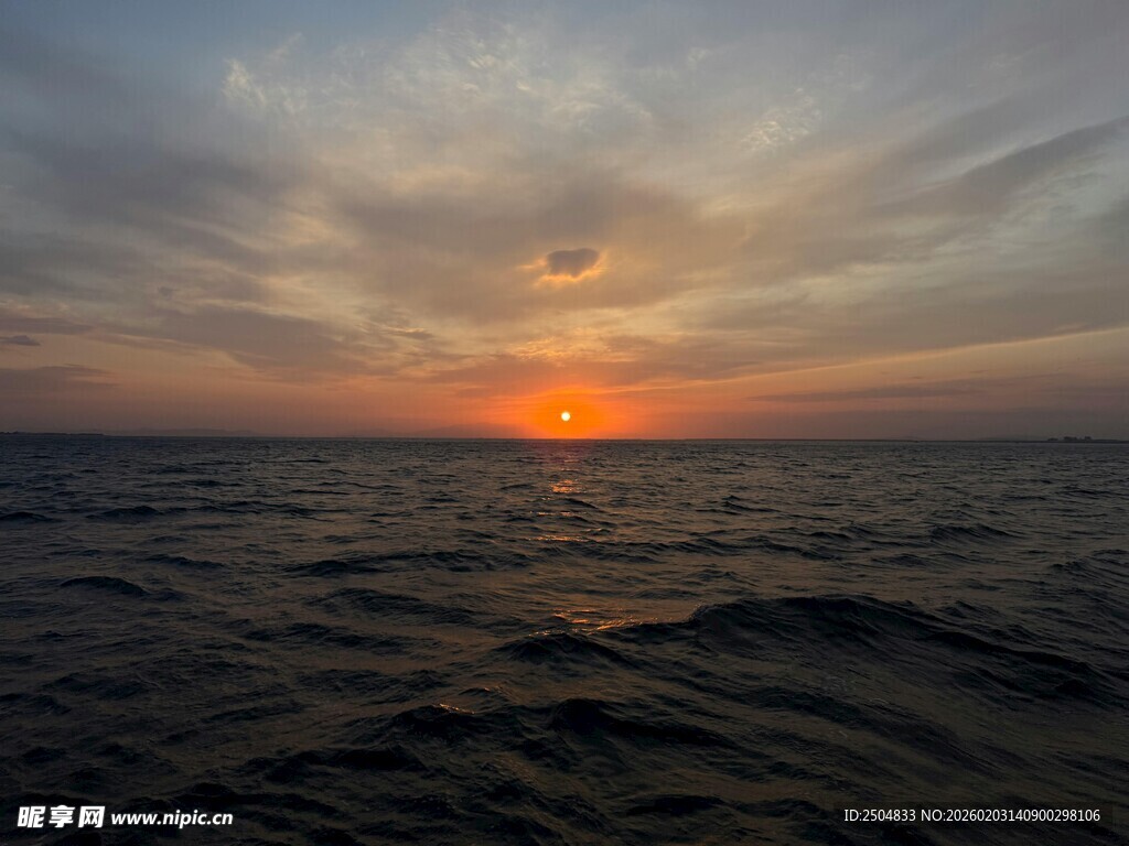 海上壮丽日落美景