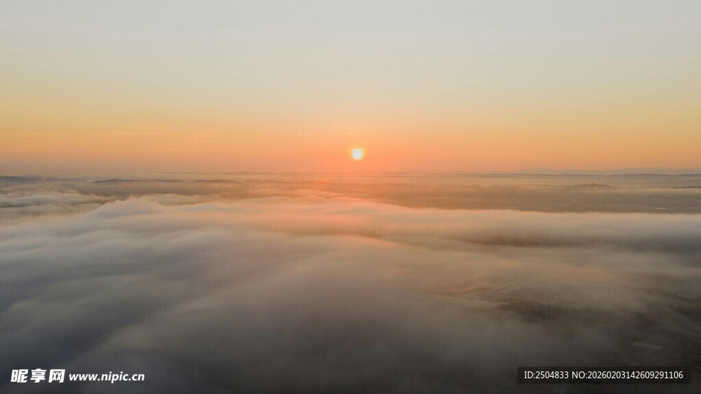云海之上的壮丽日出