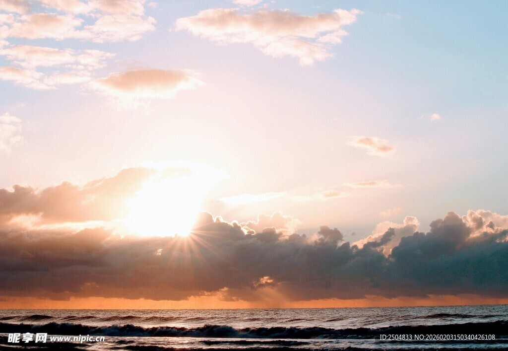 海边日出美景