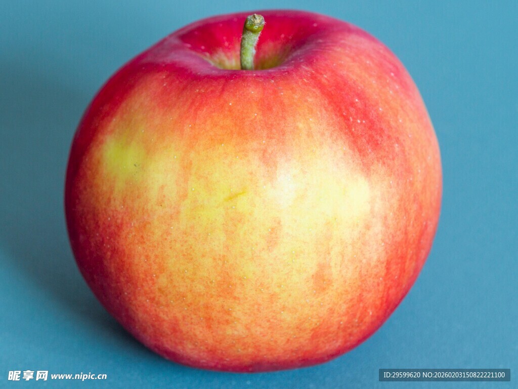 红黄色鲜艳苹果特写