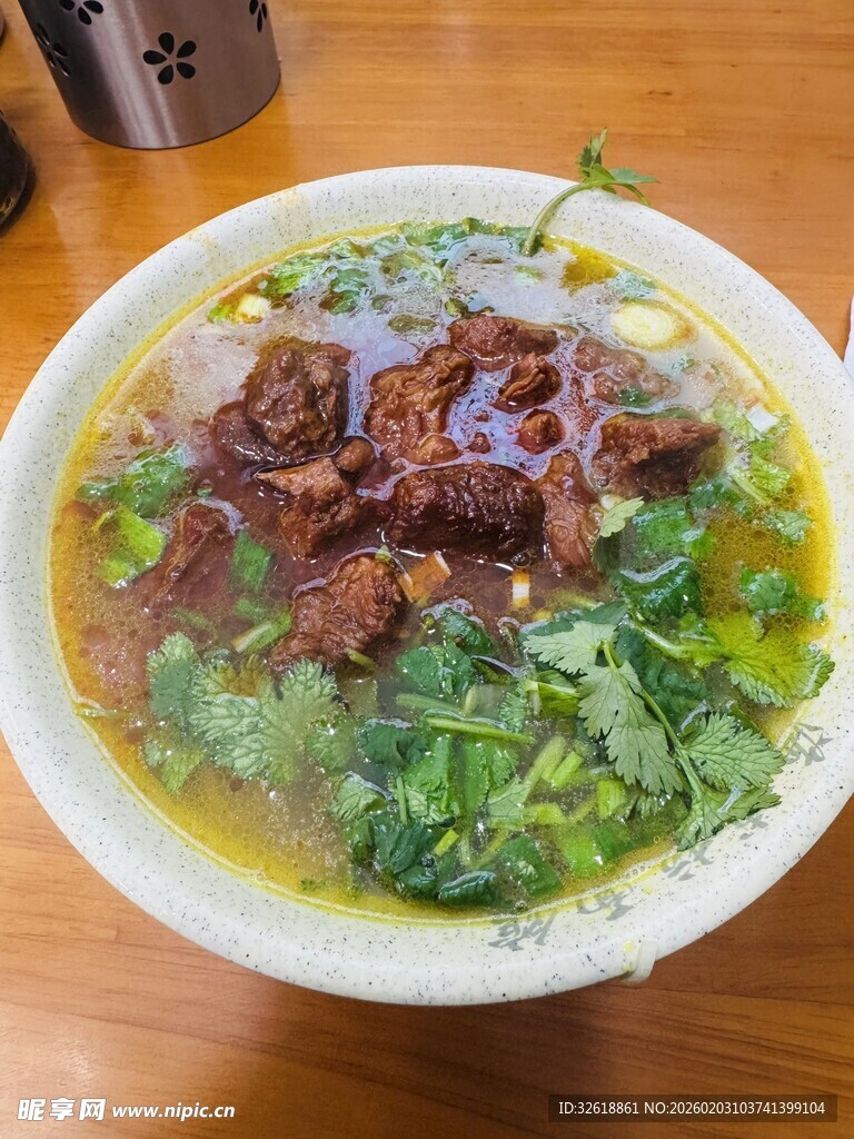 香浓牛肉青菜汤面
