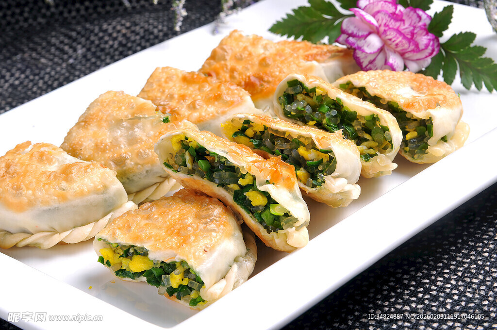 菠菜鸡蛋馅三鲜煎饺