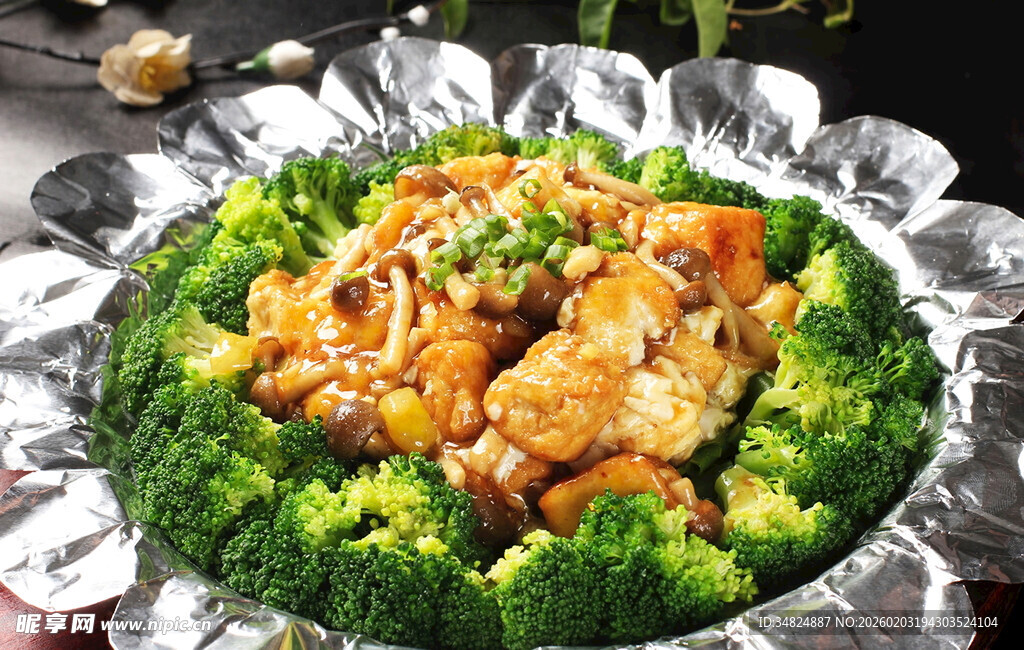 锡纸西兰花豆腐