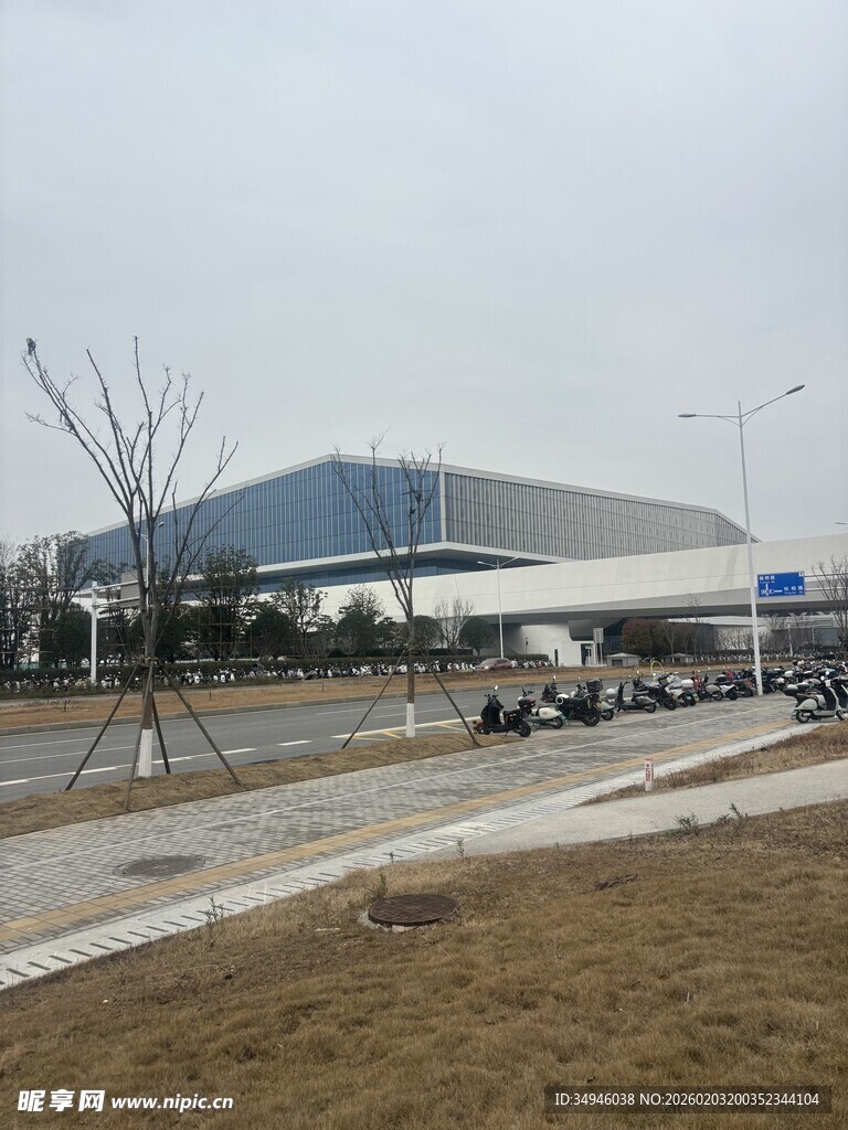 现代风格建筑外观景象