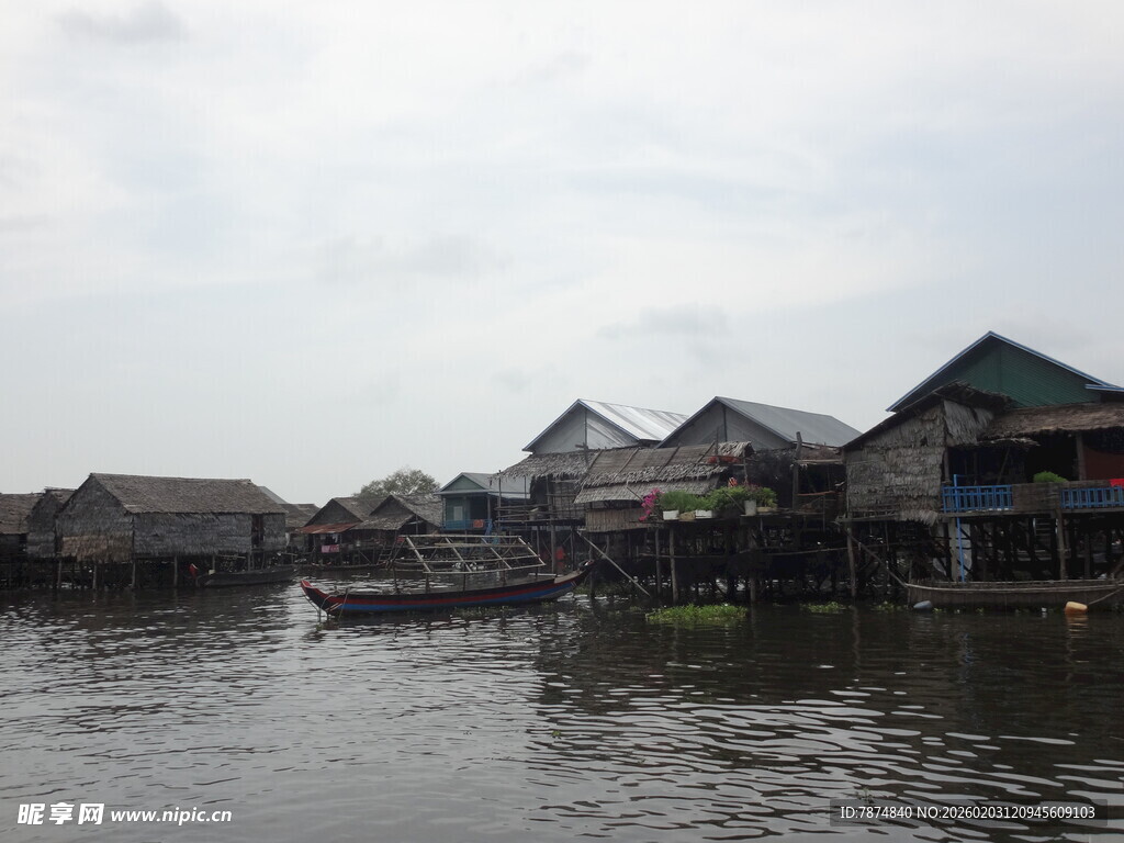水上民居 宁静水乡景致