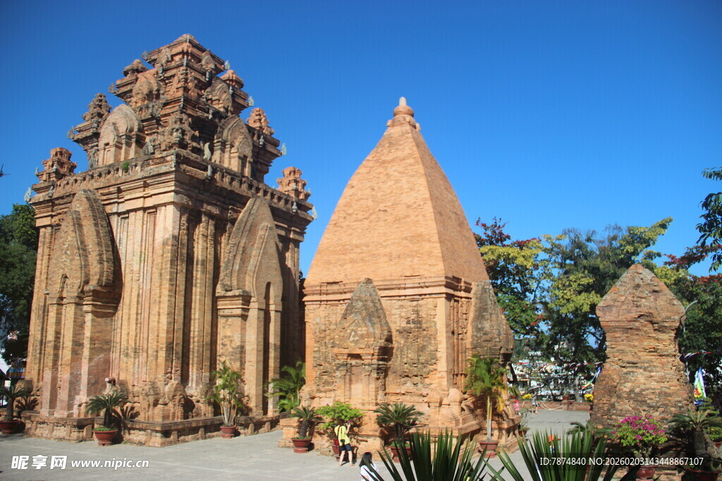 古老壮观的东南亚寺庙建筑